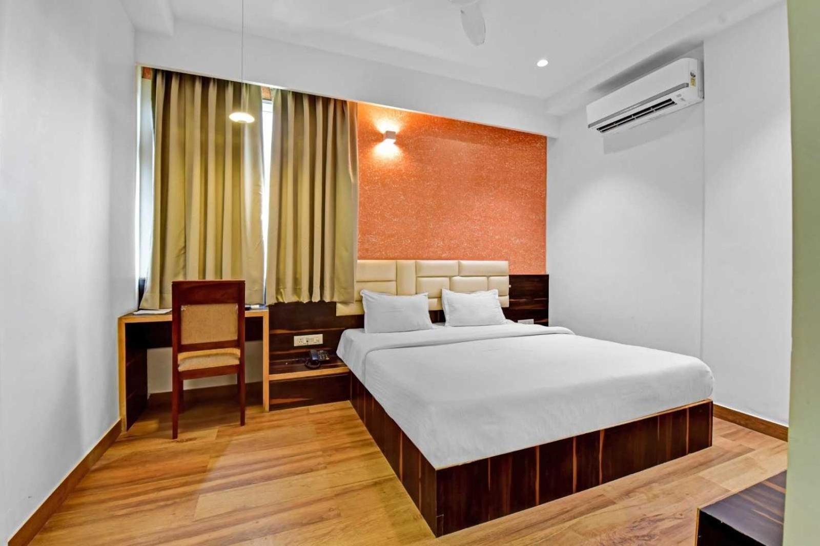 Collection O Hotel Karma Inn ชัยปุระ ภายนอก รูปภาพ